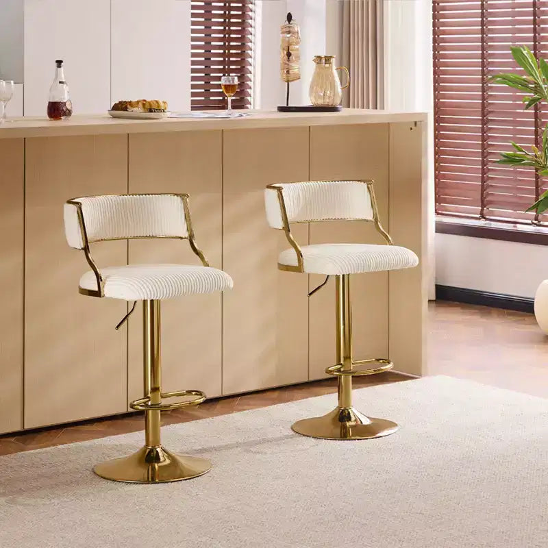Taburete de bar ajustable tapizado en pana color crema con base tono dorado, juego de 2, respaldo medio